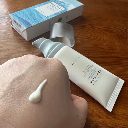 ヒアルーシカ ウォーターフィット サンセラム/SKIN1004/日焼け止めローションを使ったクチコミ(2枚目)