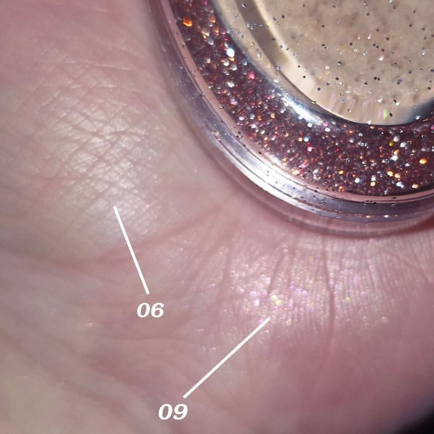 フィー グリッツストーンハイライター/fwee/パウダーハイライトを使ったクチコミ(4枚目)