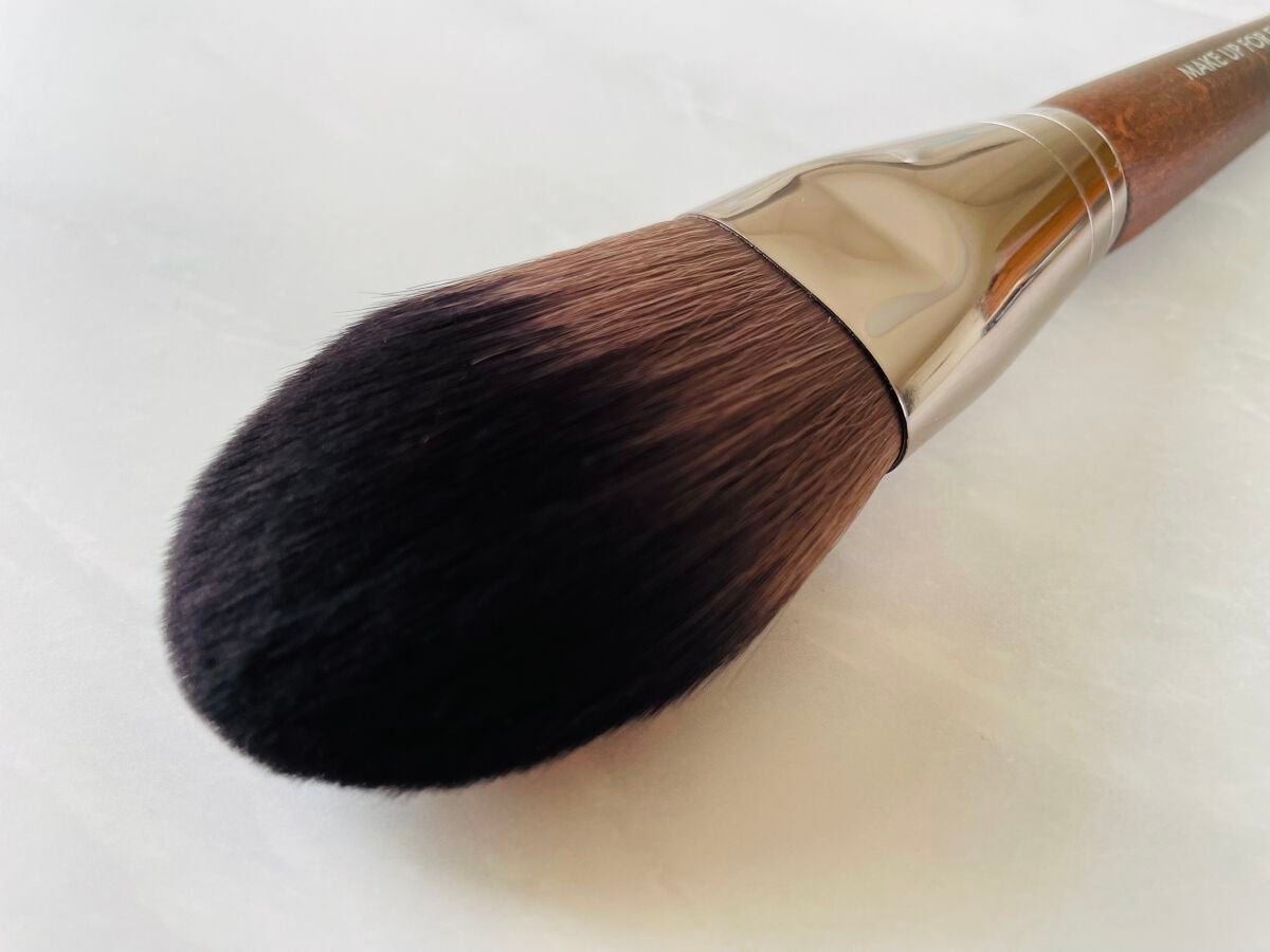 プレシジョンパウダーブラシ 128/MAKE UP FOR EVER/メイクブラシを使ったクチコミ(2枚目)