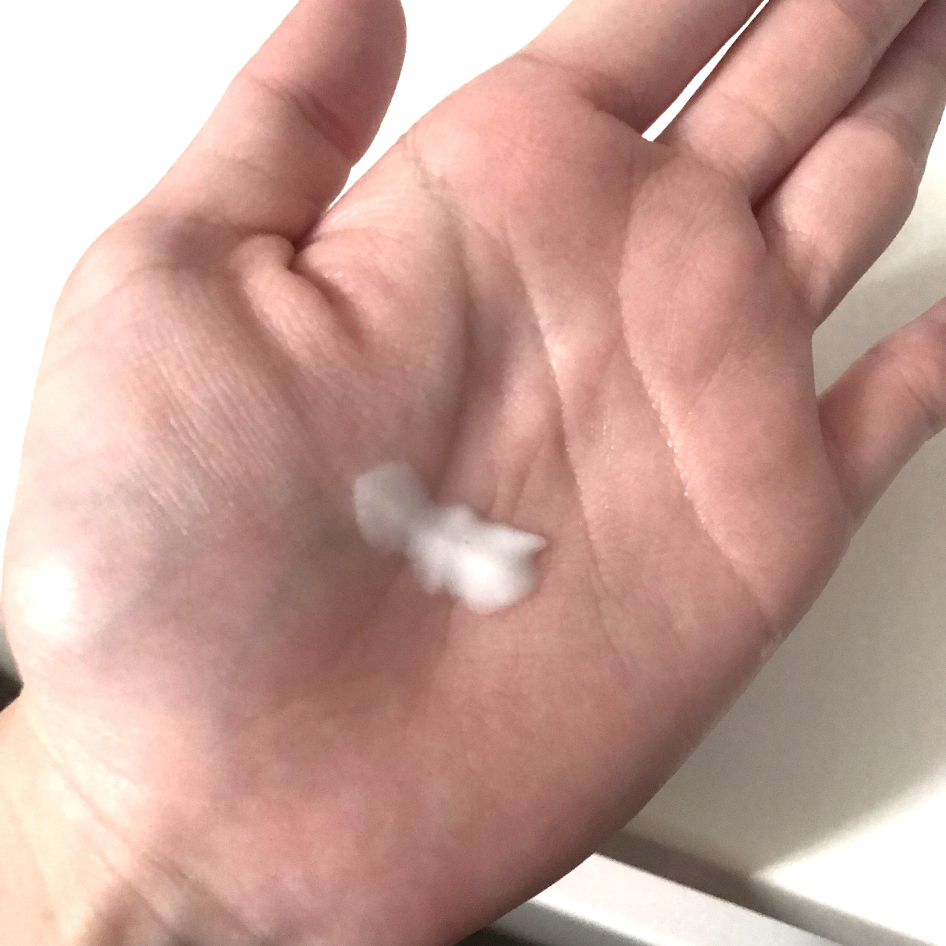 YVES SAINT LAURENT BEAUTE  ピュアショット アイセラムのクチコミ「#お値段以上コスメ 

サンローラン
ピュアショットアイセラム　目元用美容液　20mL


乾.....」（3枚目）