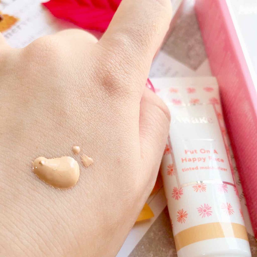 プットオンアハッピーフェイス ティンティド モイスチュアライザー 01 light medium/Awake/CCクリームを使ったクチコミ（3枚目）