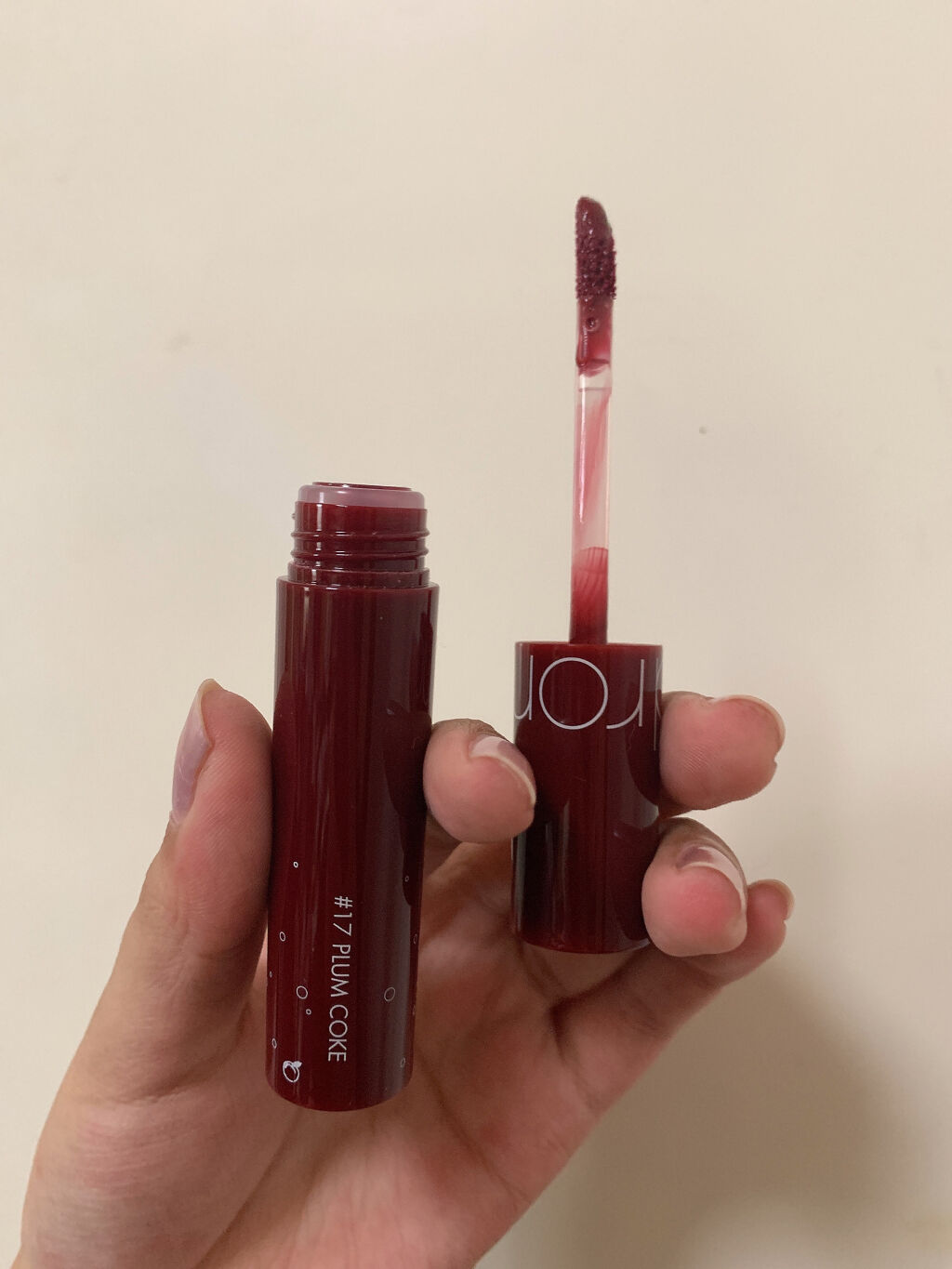 ジューシーラスティングティント/rom&nd/リップティントを使ったクチコミ（2枚目）