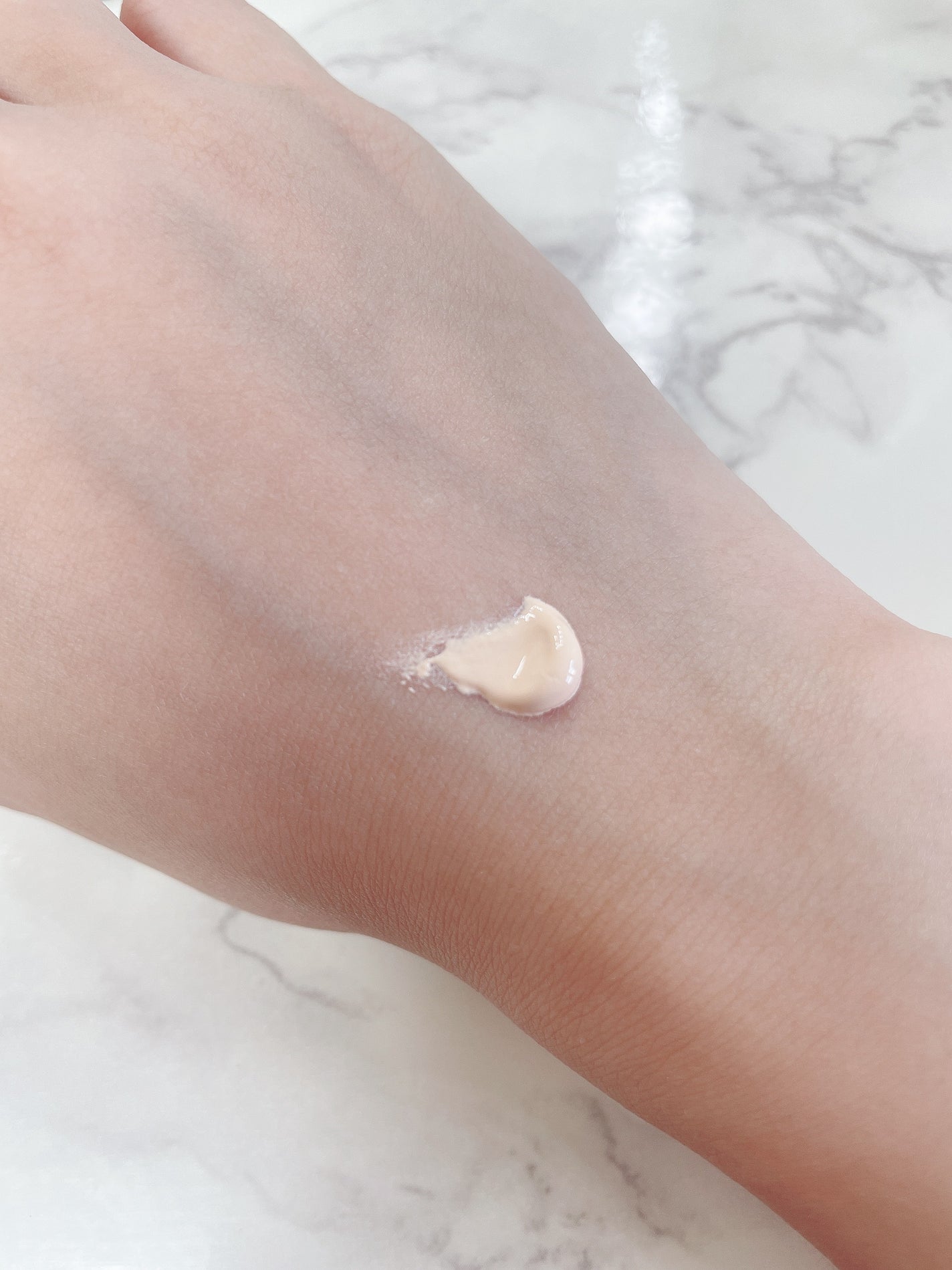 3番 ノーファンデ陶器肌トーンアップクリーム/numbuzin/化粧下地を使ったクチコミ(2枚目)