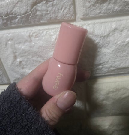 フィー 3Dボリューミンググロス/fwee/リップグロスを使ったクチコミ(1枚目)