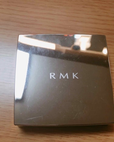 カラーパフォーマンスアイズ 04 ボルドー/RMK/パウダーアイシャドウを使ったクチコミ（1枚目）