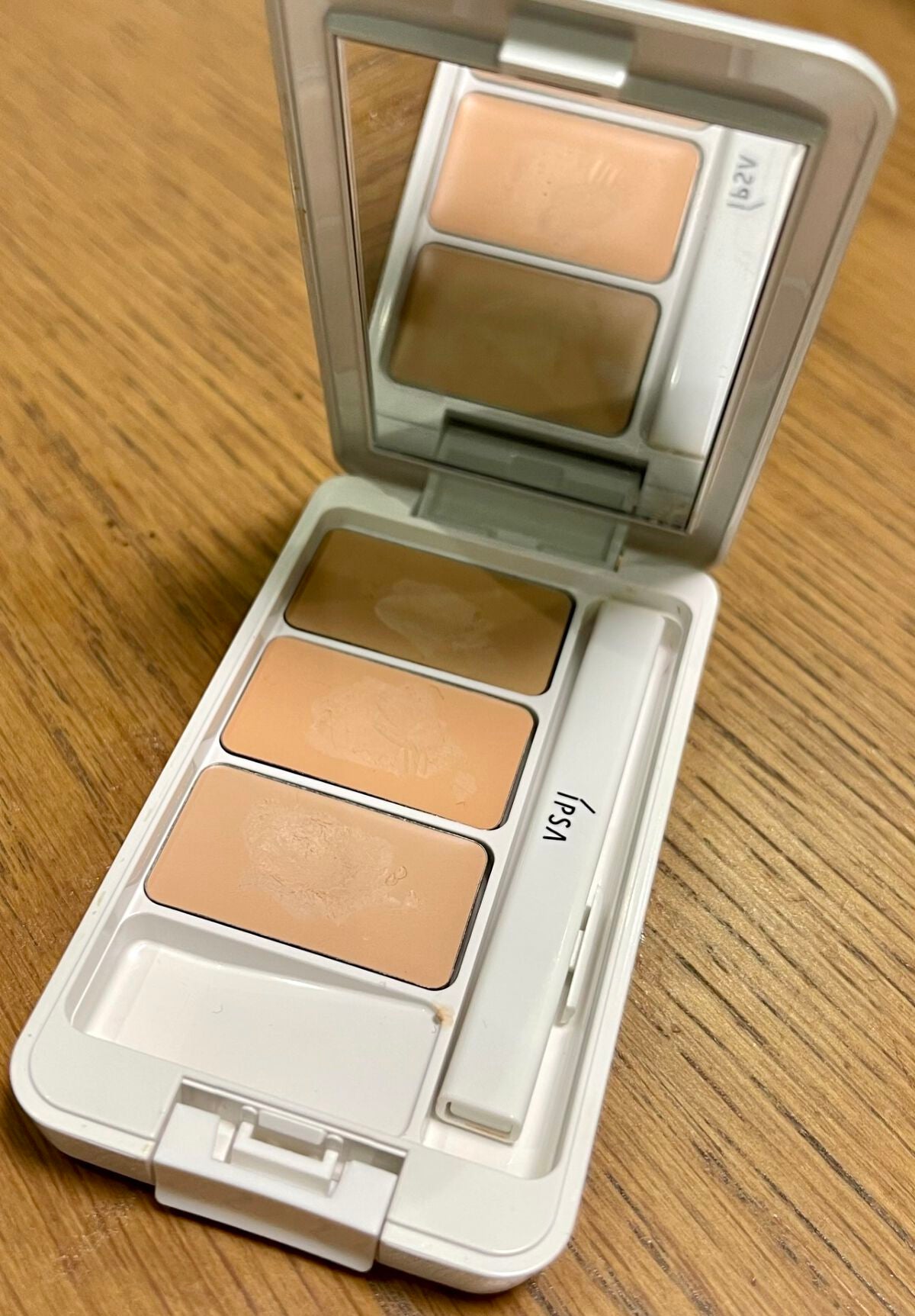 クリエイティブコンシーラーe/IPSA/パレットコンシーラーを使ったクチコミ(3枚目)