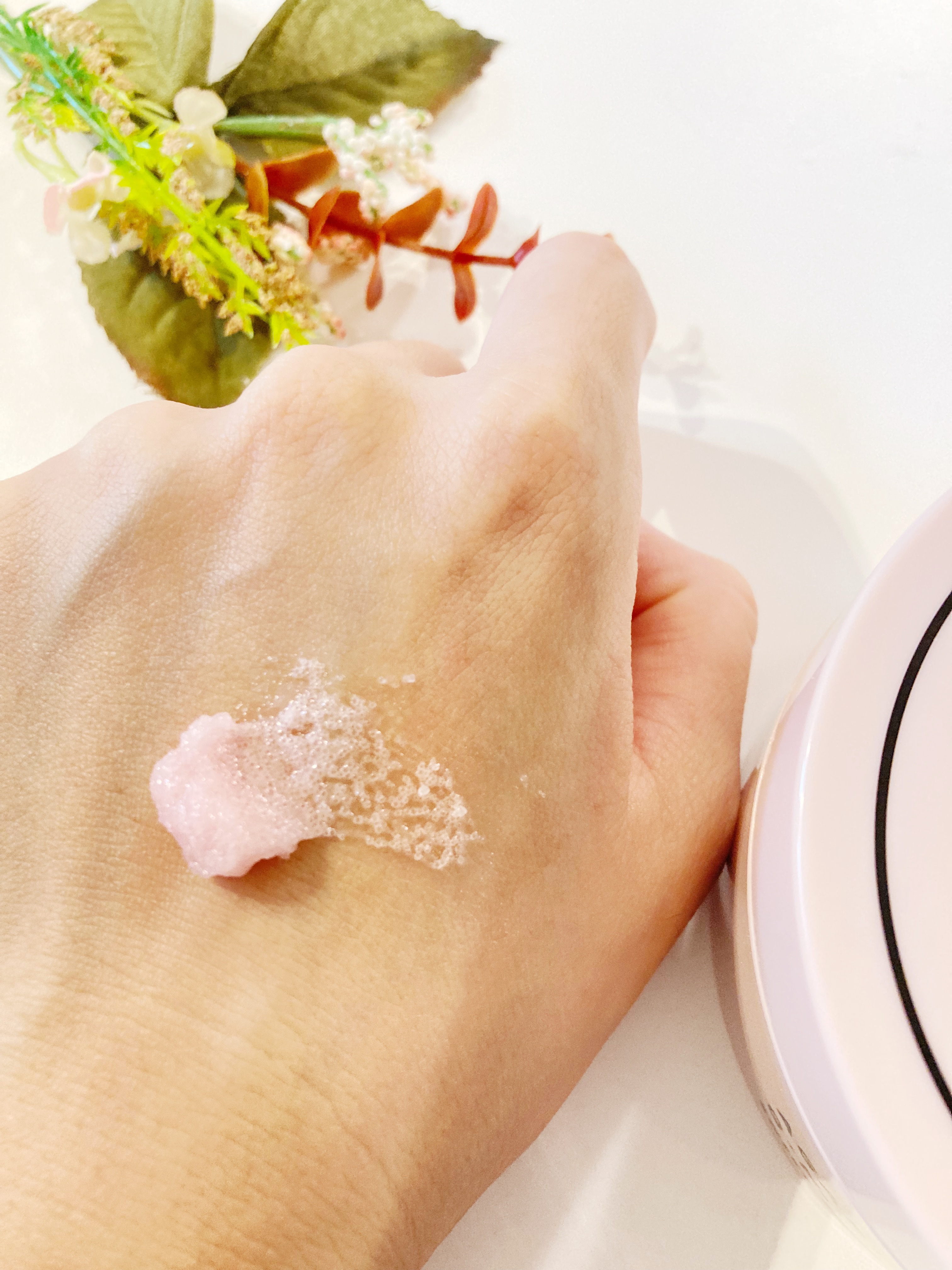 Q+Me スウィート ボム タラソ スクラブ/AGARISM/バストケア・ヒップケアを使ったクチコミ（3枚目）