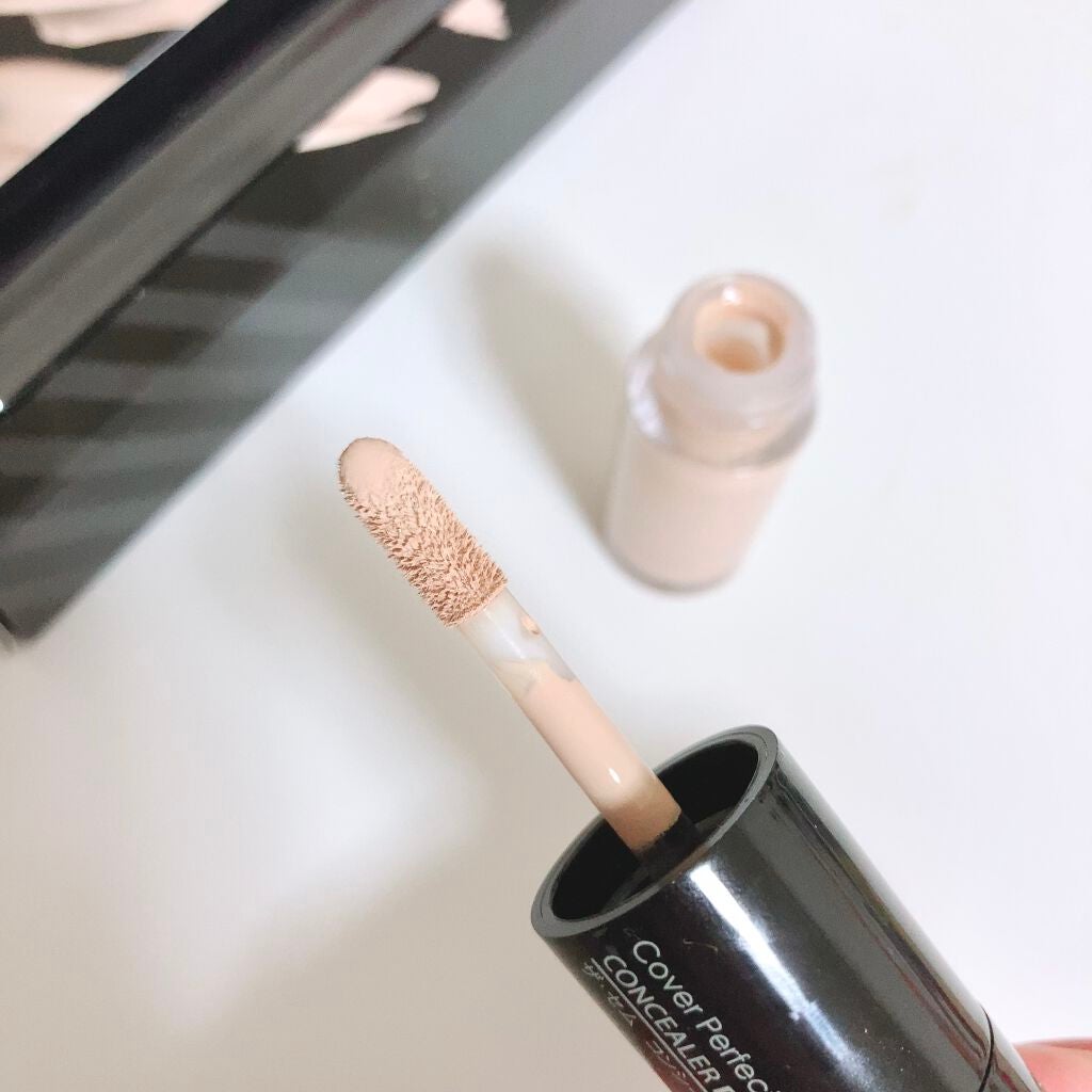 ふわり☻ on LIPS 「✔【ザ・セム 】 リキッド&スティックコンシーラーcolo..」(3枚目)