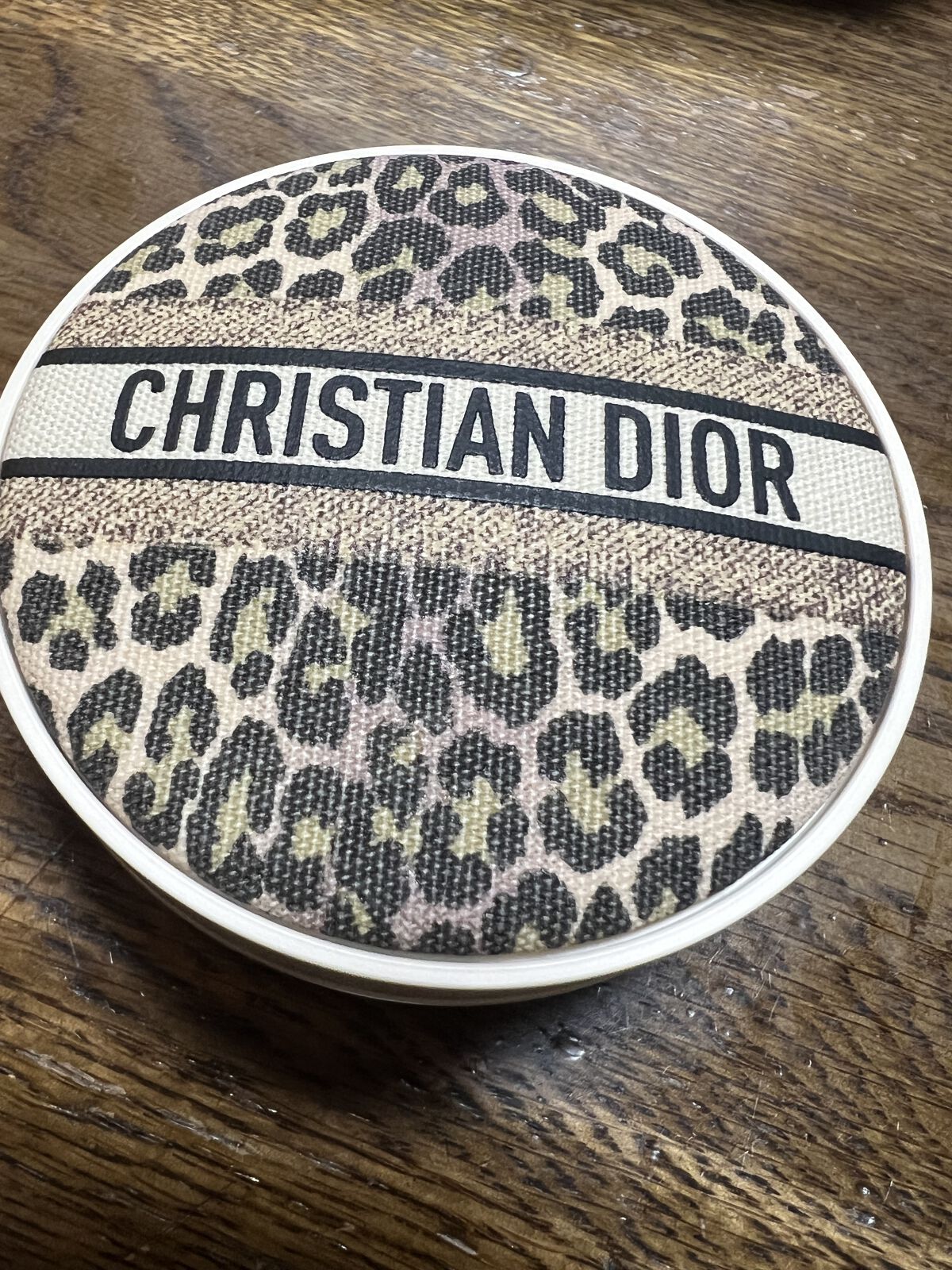 ディオールスキン フォーエヴァー クッション パウダー ローズ/Dior/ルースパウダーを使ったクチコミ（1枚目）
