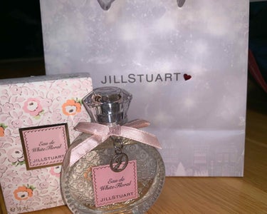 ジルスチュアート リラックス オード ホワイトフローラル/JILL STUART/香水(レディース)を使ったクチコミ（1枚目）