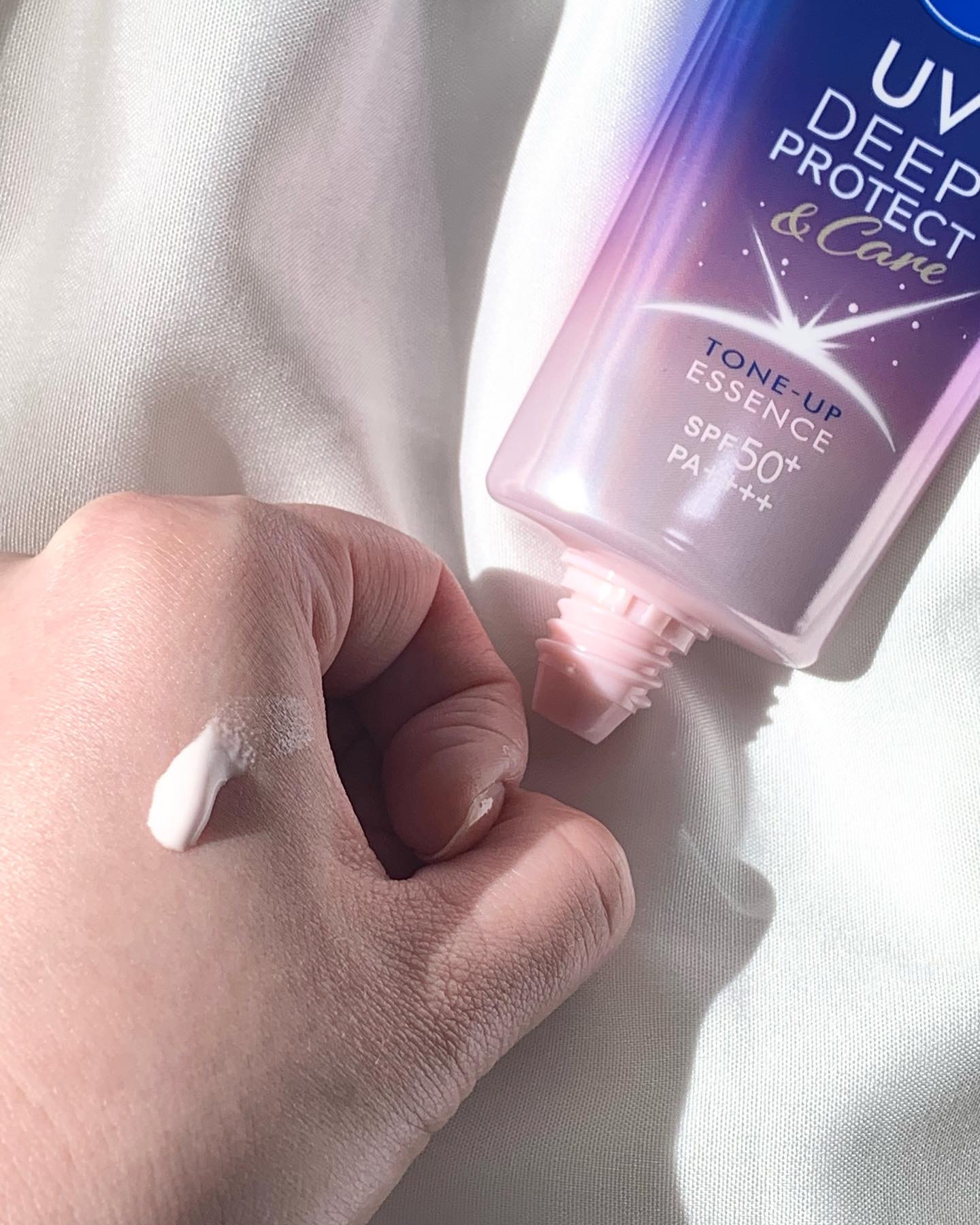ニベアUV ディープ プロテクト＆ケア トーンアップ エッセンス/ニベア/日焼け止めローションを使ったクチコミ（2枚目）
