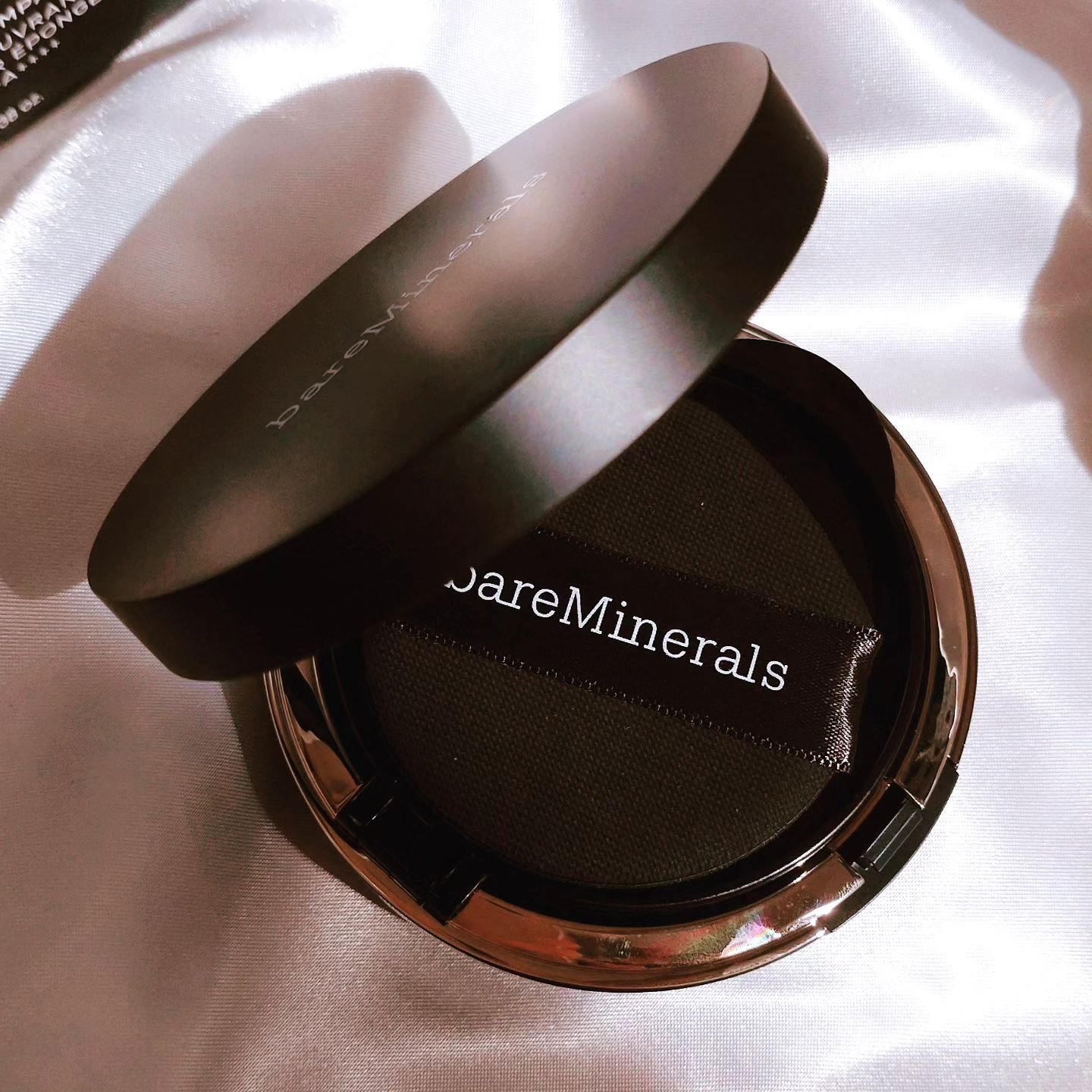 オリジナル ピュア セラム カバーアップ クッション/bareMinerals/クッションファンデーションを使ったクチコミ（3枚目）