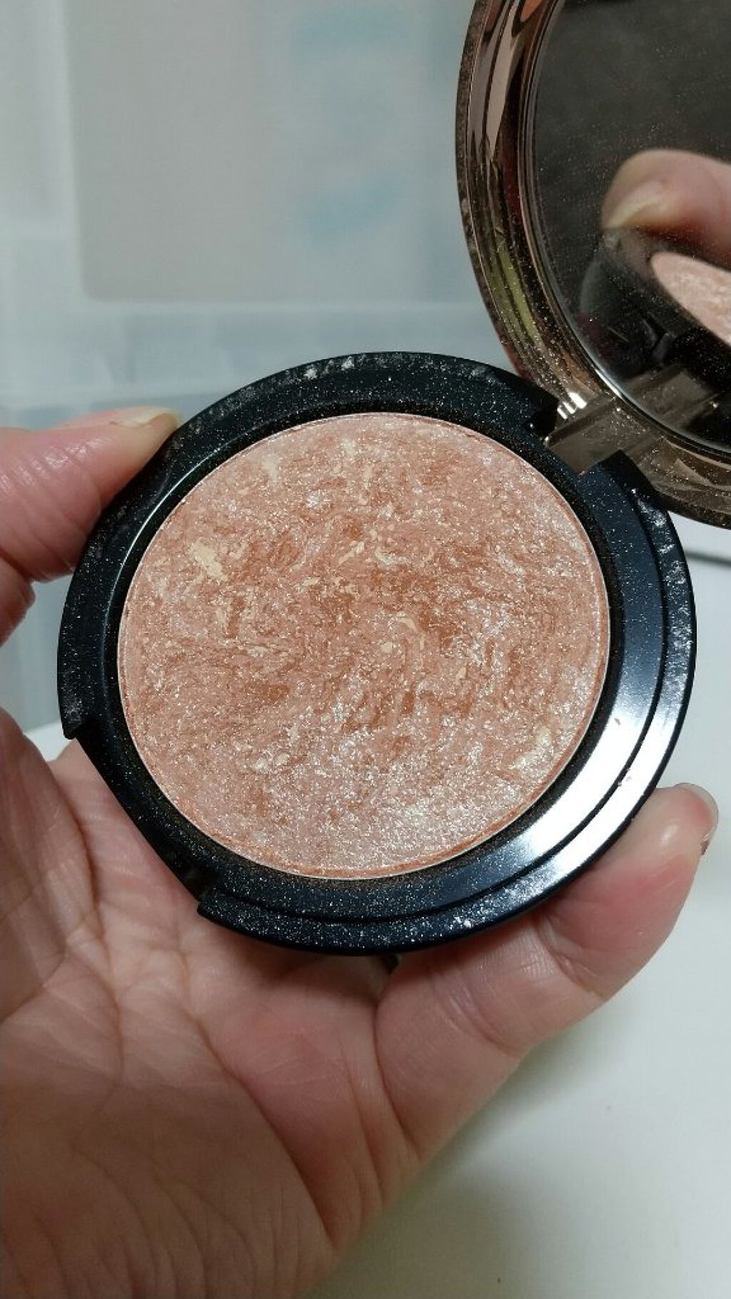 ルミナスマーブルハイライター/TONYMOLY/パウダーハイライトを使ったクチコミ（1枚目）