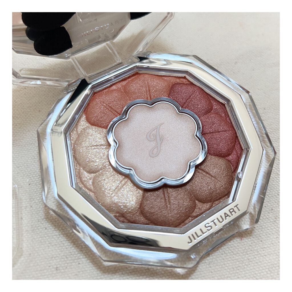 ジルスチュアート ルージュ リップブロッサム 126 wispy daisy/JILL STUART/口紅を使ったクチコミ（2枚目）