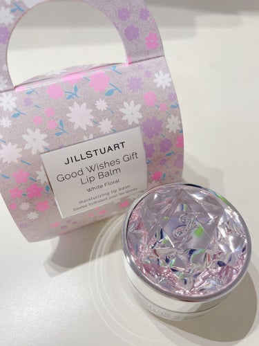 ジルスチュアート リップバーム グッドウィッシーズギフト　リップバーム ホワイトフローラル/JILL STUART/リップケア・リップクリームを使ったクチコミ（1枚目）