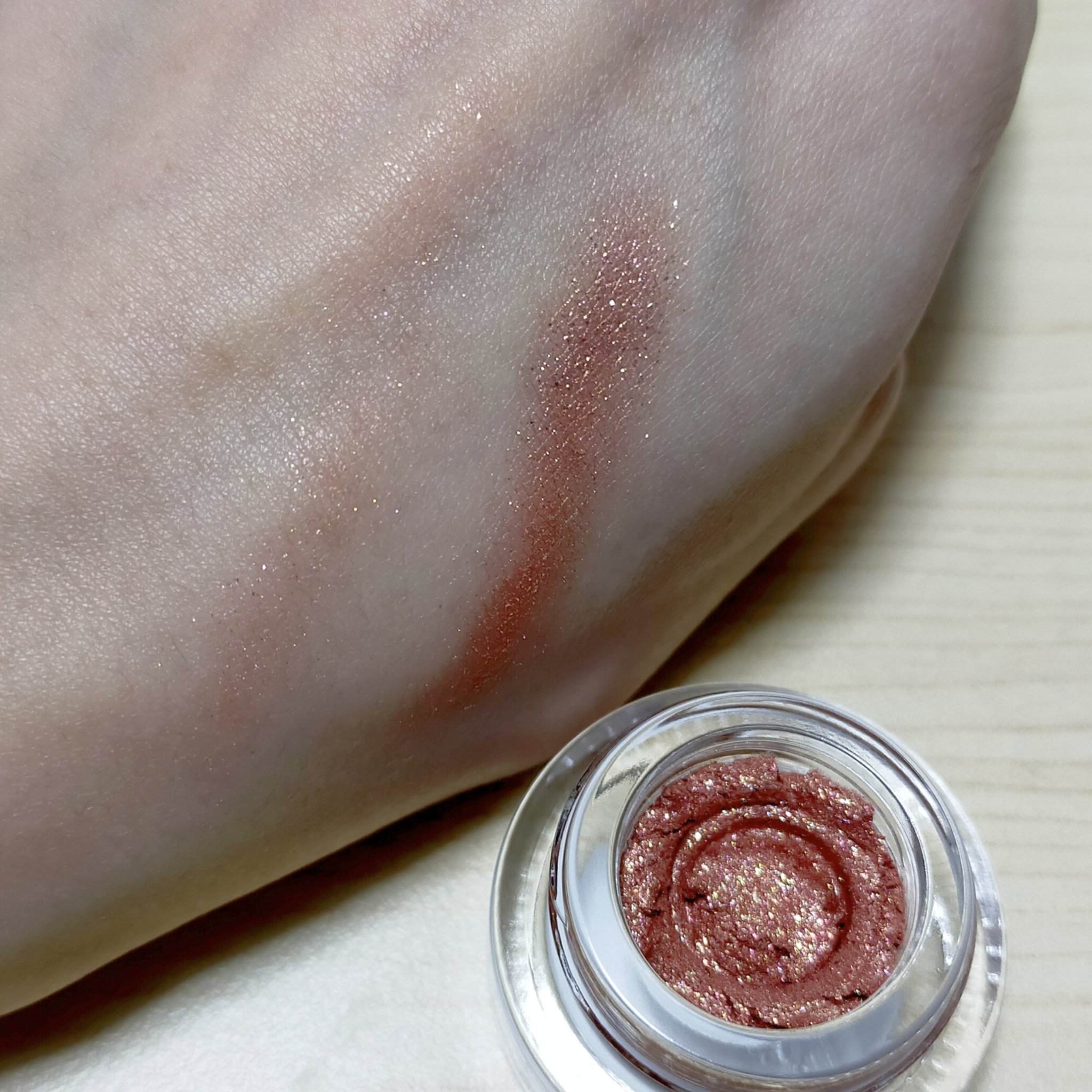 ジェリーズ･アイ/ブリリアージュ/ジェル・クリームアイシャドウを使ったクチコミ（2枚目）