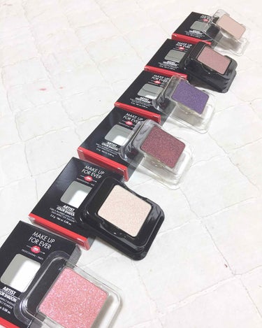 MAKE UP FOR EVER アーティストカラーシャドウのクチコミ「MAKEUP FOREVER 
メイクアップフォーエバー
アーティストカラーアイシャドウ

→.....」（3枚目）