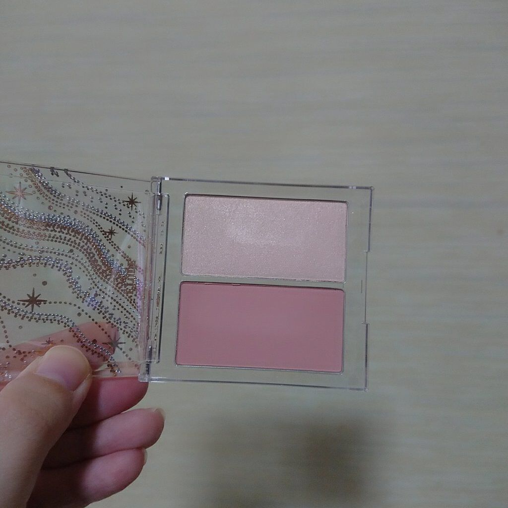 グリッタースノー フェイスパレット レイ/ETUDE/パウダーハイライトを使ったクチコミ（2枚目）