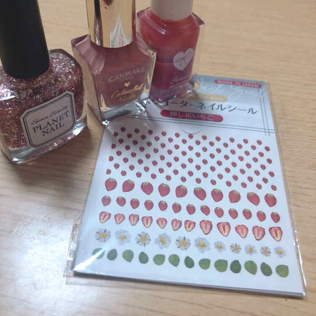 大人ネイル
🌟使ったもの🌟
キャンメイク カラフルネイルズ N19
パラドゥ ネイルファンデーション PK2
PLANET NAIL ネイルポリッシュPLAC 07
しずくウォーターネイルシール 押し花いちご

A:キャンメイク N19