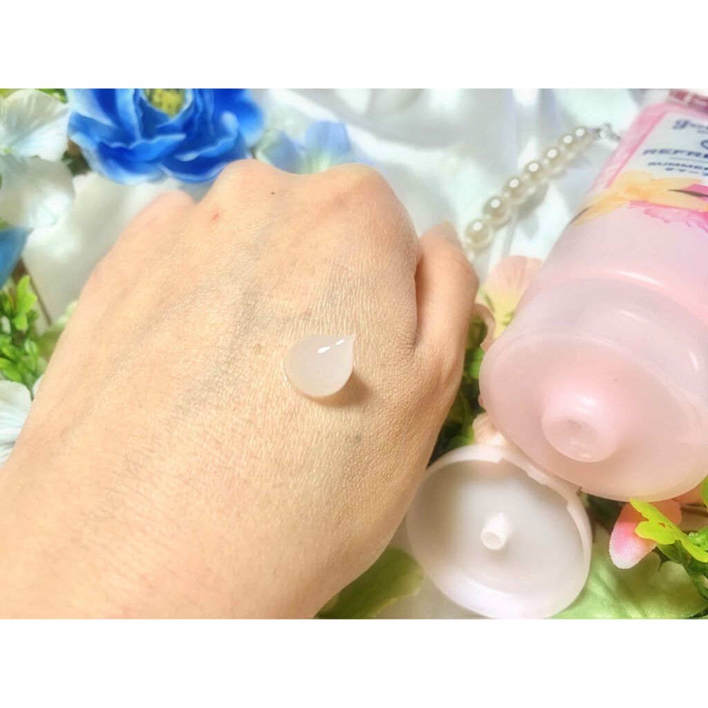 リフレッシュジェル サマーフローラル/ジョンソンボディケア/ボディローションを使ったクチコミ（2枚目）