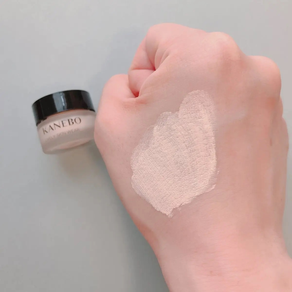 ライブリースキン　ウェア/KANEBO/クリーム・エマルジョンファンデーションを使ったクチコミ（2枚目）