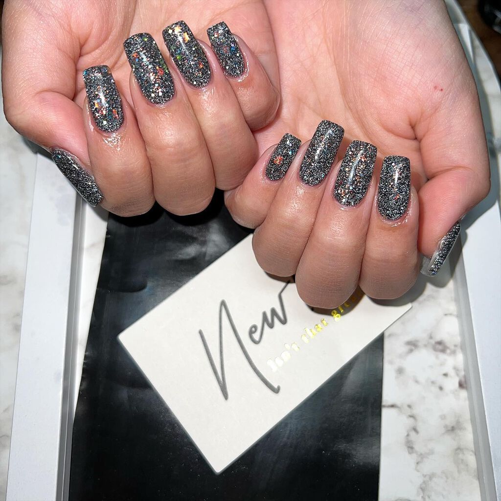 cst on LIPS 「#冬ネイル#ラメネイル#ブレンド💅#ネイル好きな人と繋がりたい..」(1枚目)