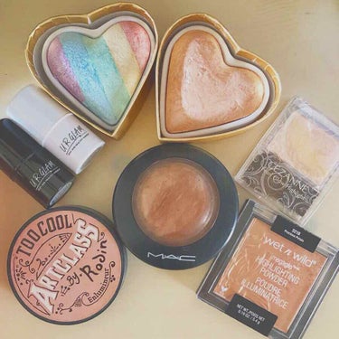 MegaGlo Highlighting Powder/wet 'n' wild/パウダーハイライトを使ったクチコミ（2枚目）