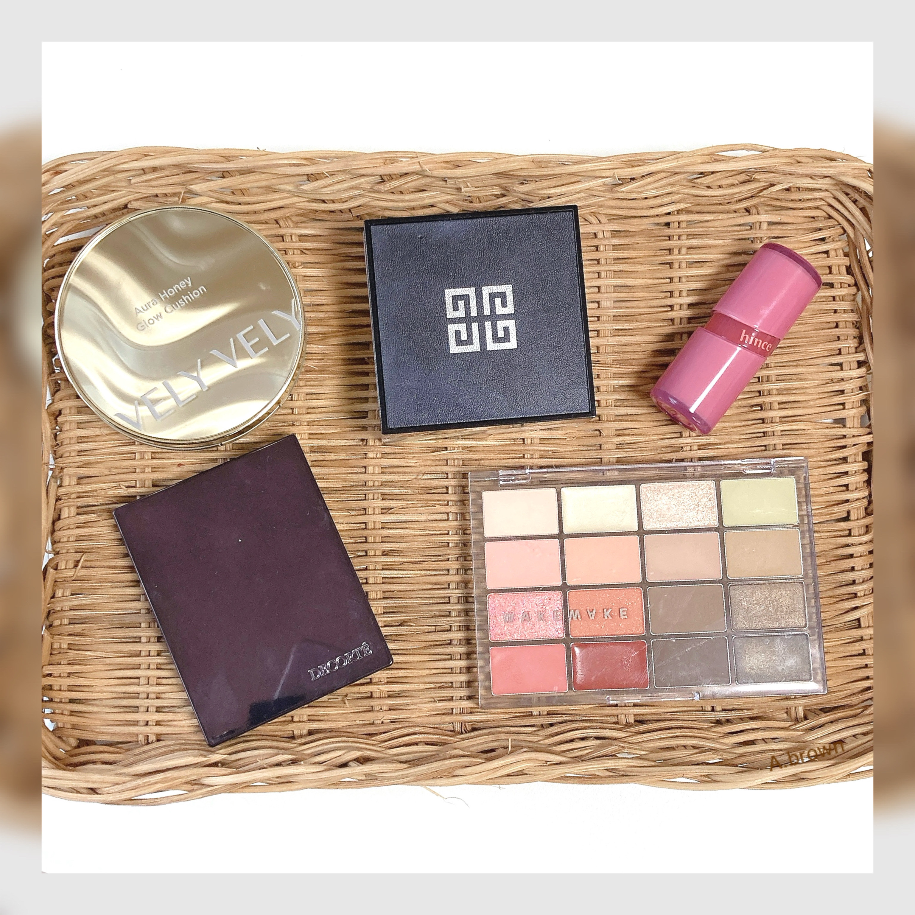 はちみつツヤ肌クッションファンデ/VELY VELY/クッションファンデーションを使ったクチコミ（2枚目）