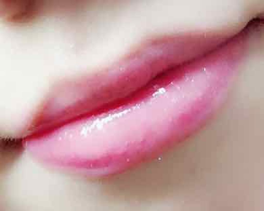 ユイルカレス/ロレアル パリ/リップグロスを使ったクチコミ（3枚目）