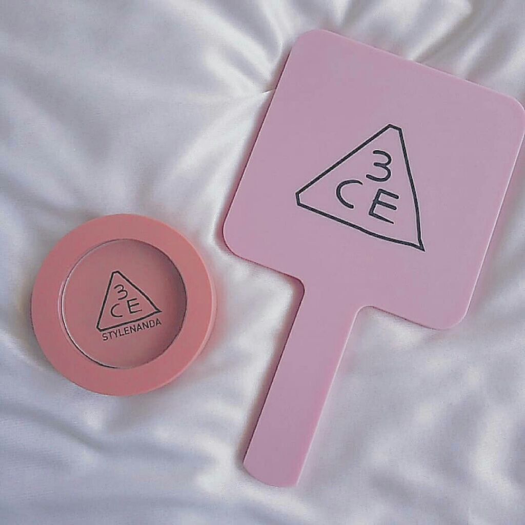 3CE スクエア ミニ ハンドミラー/3CE/その他化粧小物を使ったクチコミ(1枚目)