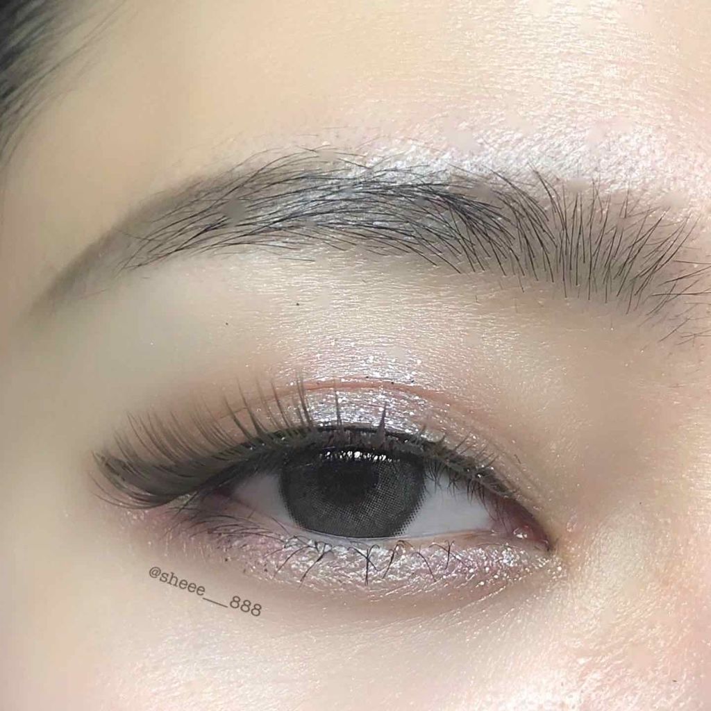 メスメリック グラスリップオイル/CHICCA/リップグロスを使ったクチコミ（2枚目）