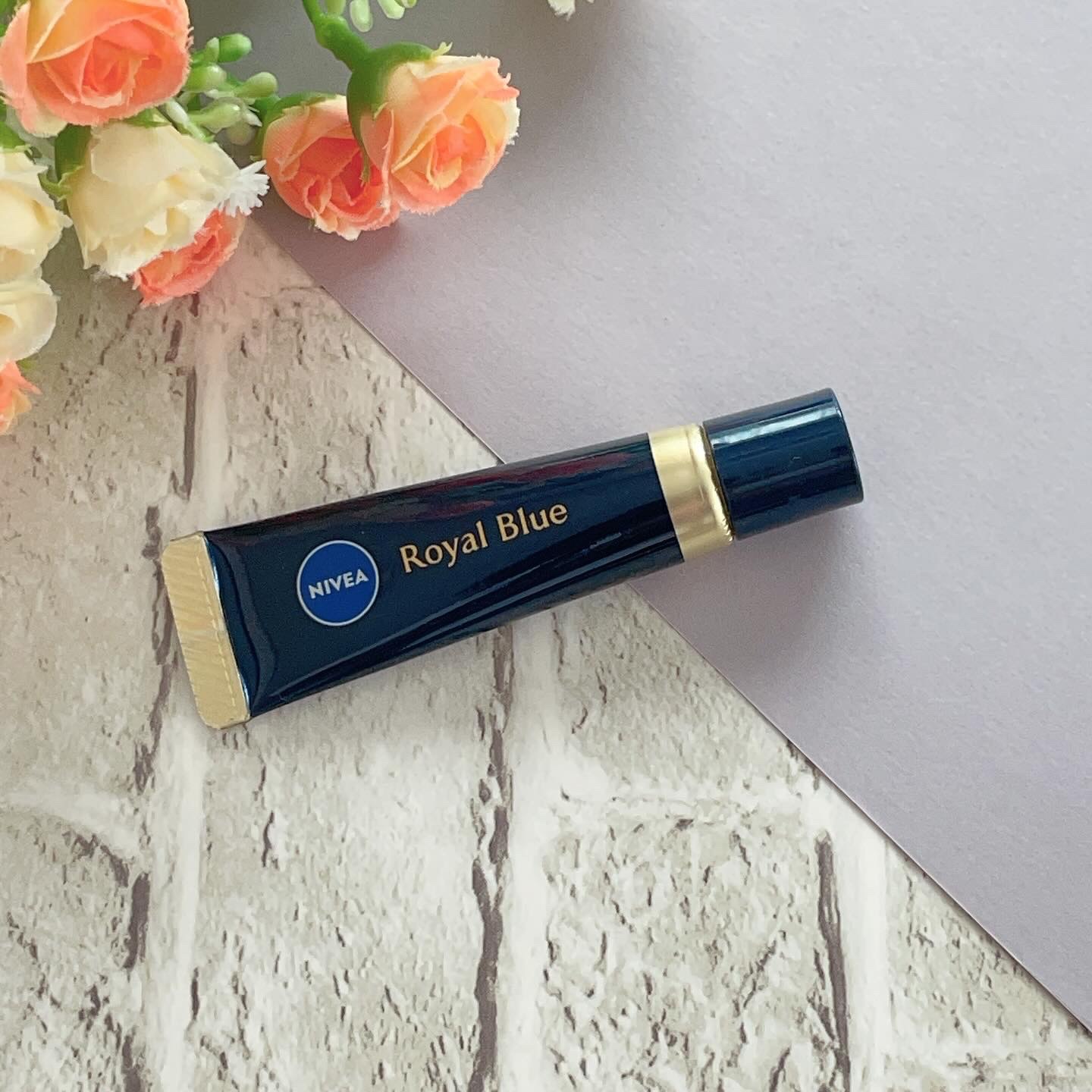 ニベア　ロイヤルブルーリップ　濃密美容ケア/ニベア/リップ美容液を使ったクチコミ（1枚目）