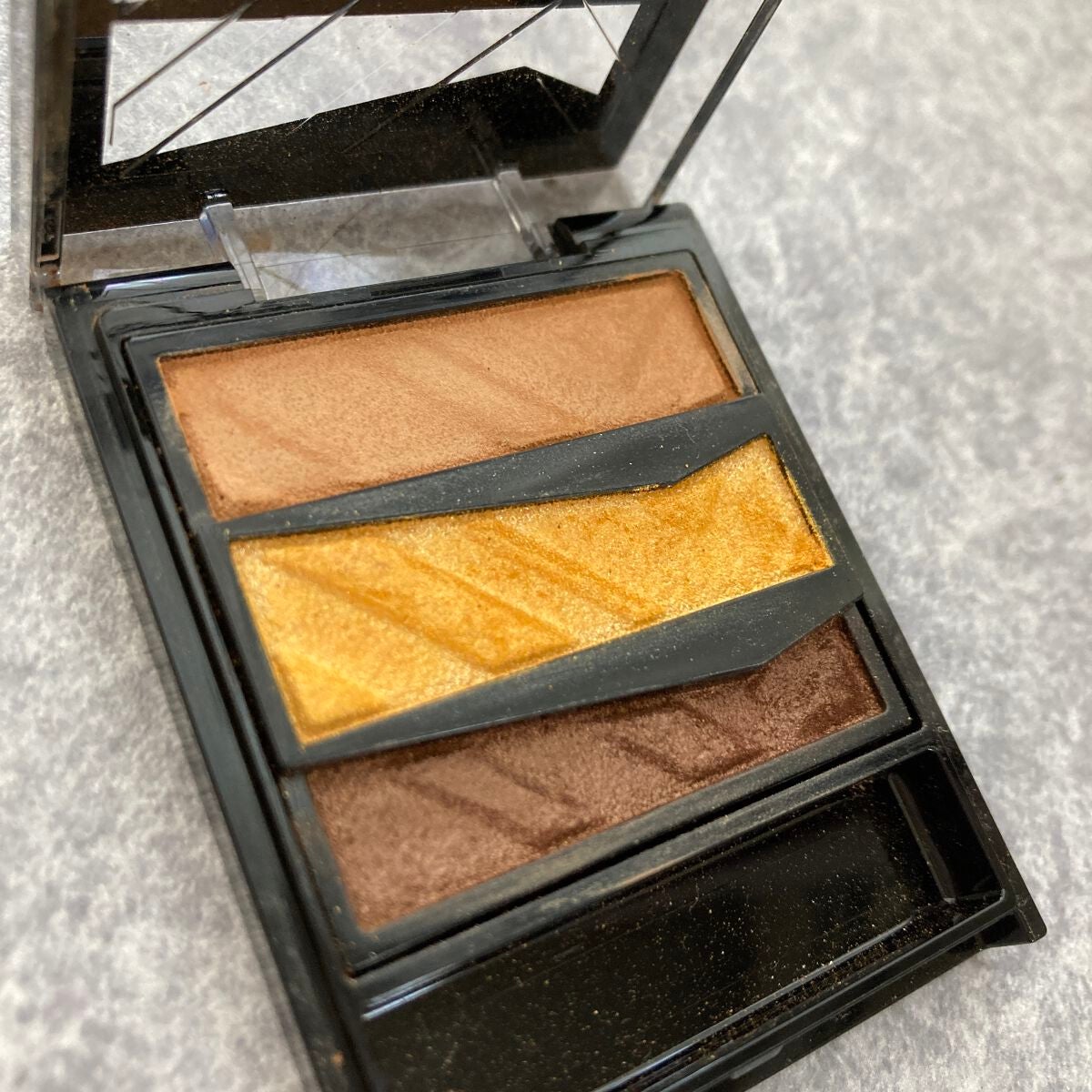 パーツリサイズシャドウ/KATE/アイシャドウパレットを使ったクチコミ(2枚目)