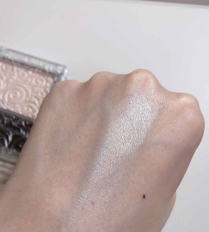 パールグロウハイライト/CEZANNE/パウダーハイライトを使ったクチコミ(4枚目)