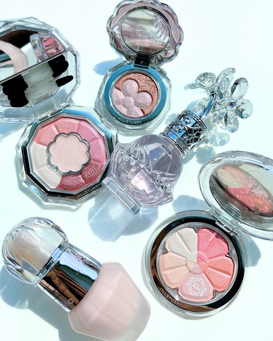 JILL STUARTのアイシャドウパレット ジルスチュアート ブルーム