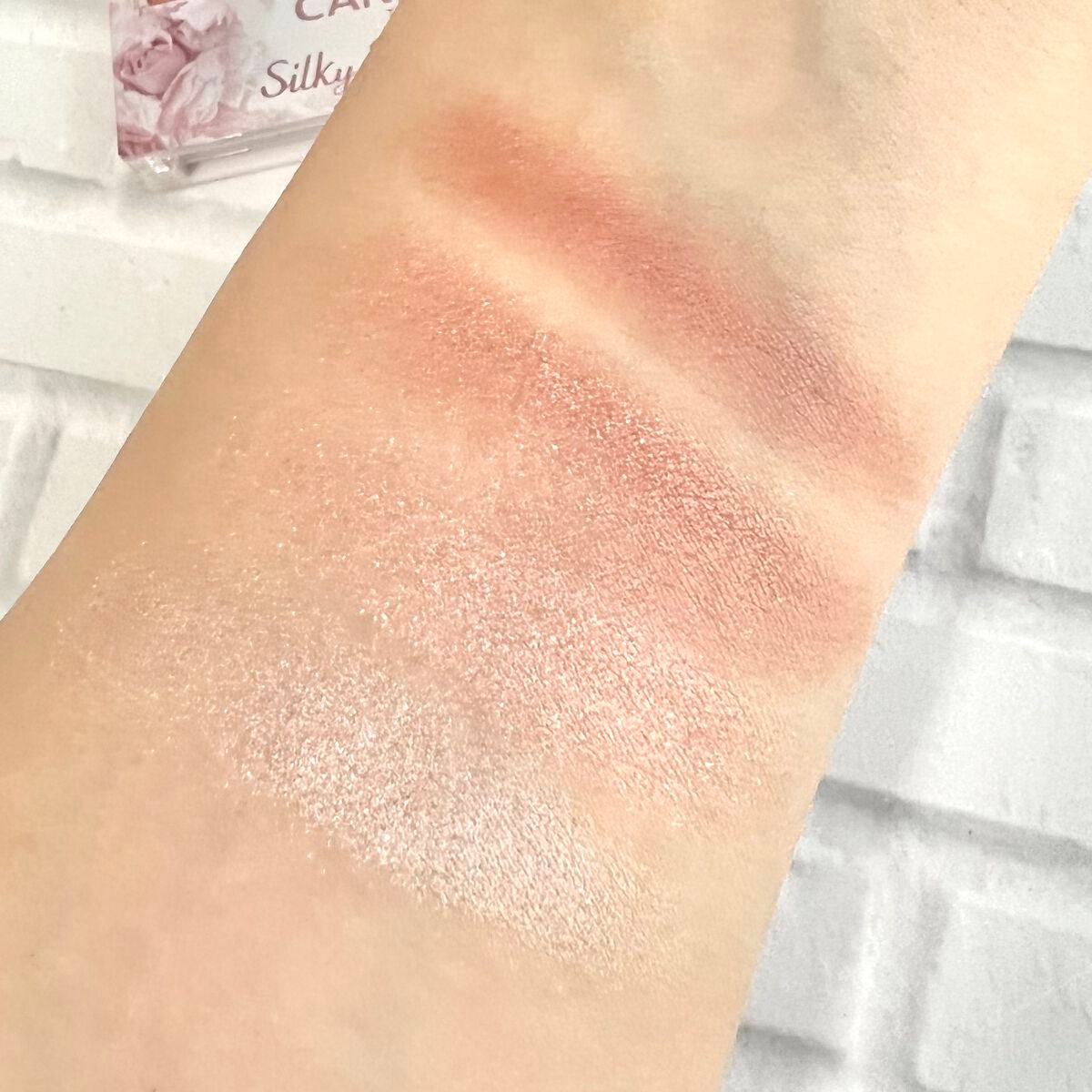 シルキースフレアイズ/キャンメイク/アイシャドウパレットを使ったクチコミ(3枚目)