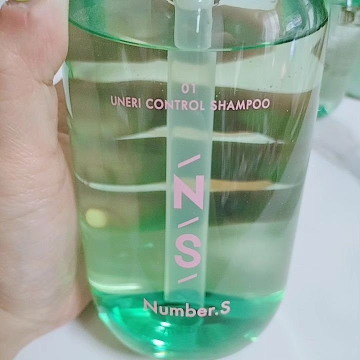 うねりコントロール ヘアオイル/Number.S /ヘアオイルを使ったクチコミ（3枚目）