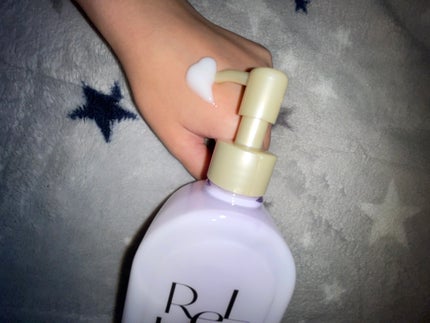 リルーチェスキンミルクローションプリズムリリー/コスメテックスローランド/ボディローションを使ったクチコミ(2枚目)