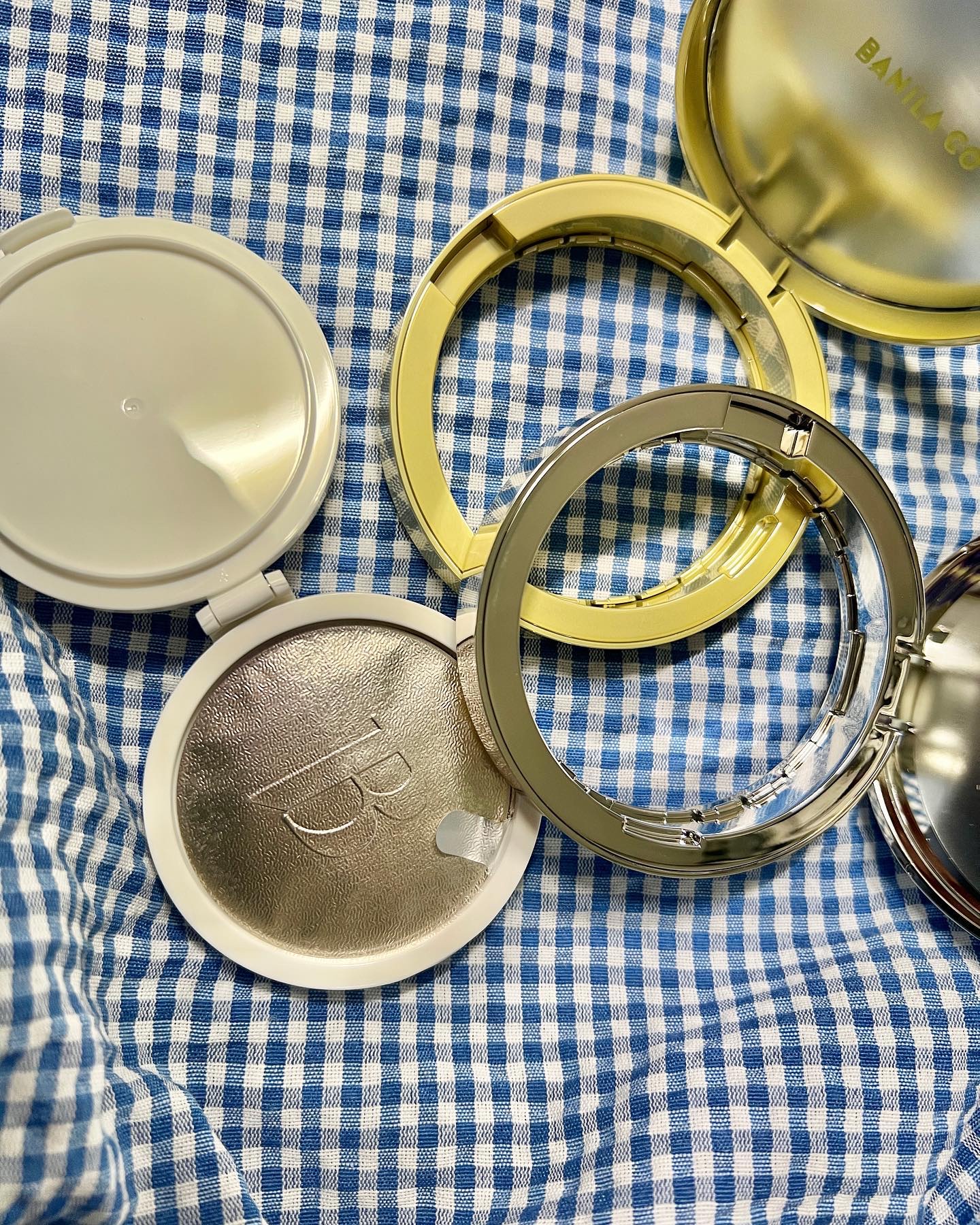 BANILA CO カバーリシャス グロウフィット クッションのクチコミ「.
【カバリシャスファンデから新色ケース登場🌟】
.
#제품협찬 #pr (lang:🇯🇵🇰🇷.....」（2枚目）