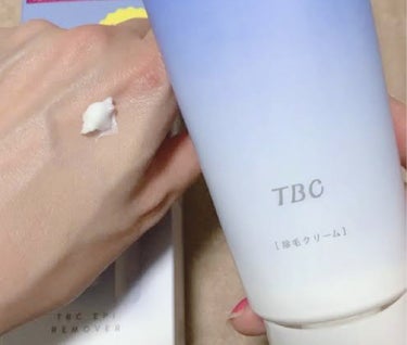 TBC エピリムーバー Nのクチコミ「大きめのスパチュラ付で、肌に馴染みやすいテクス チャー。肌に均一に塗ることができ、このスパチュ.....」（2枚目）