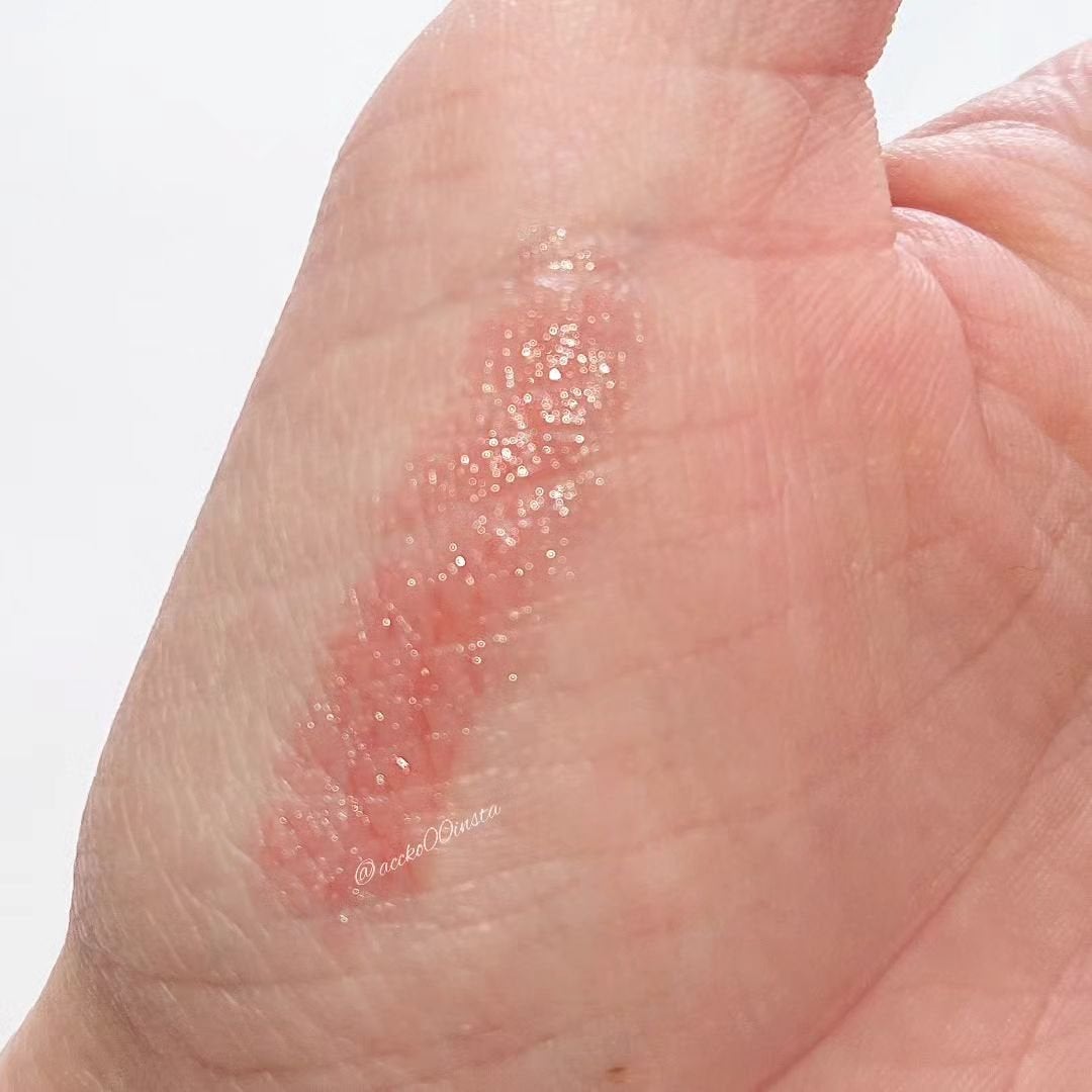 ルージュスターヴァイブラント/KANEBO/口紅を使ったクチコミ(3枚目)