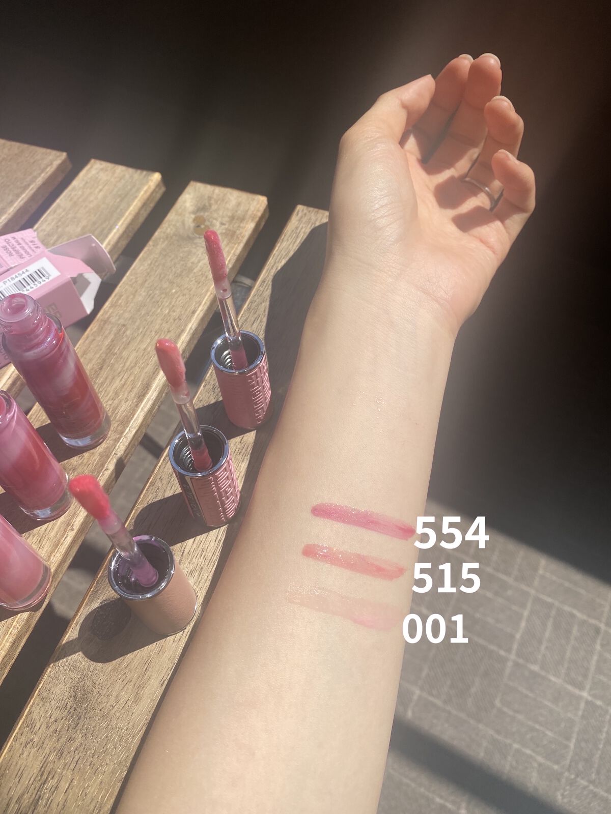 ローズ・パーフェクト・リキッド No.001 ピンク･イレジスティブル（新）/GIVENCHY/口紅を使ったクチコミ（3枚目）