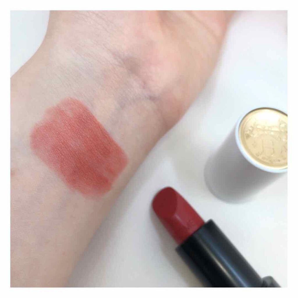 〈ルージュ・エルメス〉 ルージュ ア レーヴル サティネ/エルメス/口紅を使ったクチコミ(2枚目)
