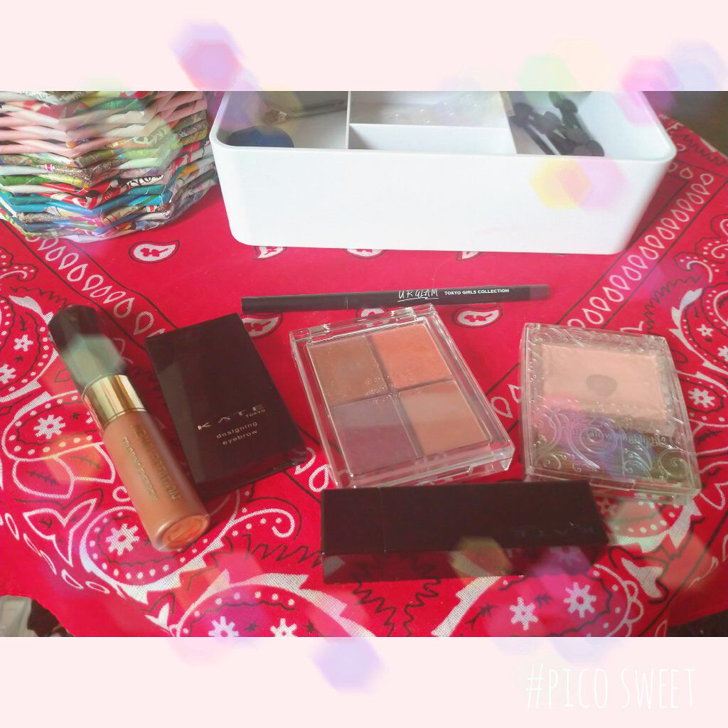 4色アイシャドウパレット/aZTK/アイシャドウパレットを使ったクチコミ（2枚目）