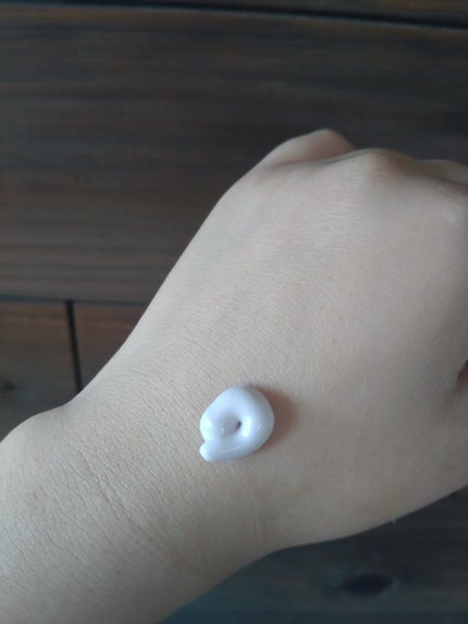 ビオレUV アクアリッチ トーンアップエッセンス/ビオレ/日焼け止めローションを使ったクチコミ(2枚目)