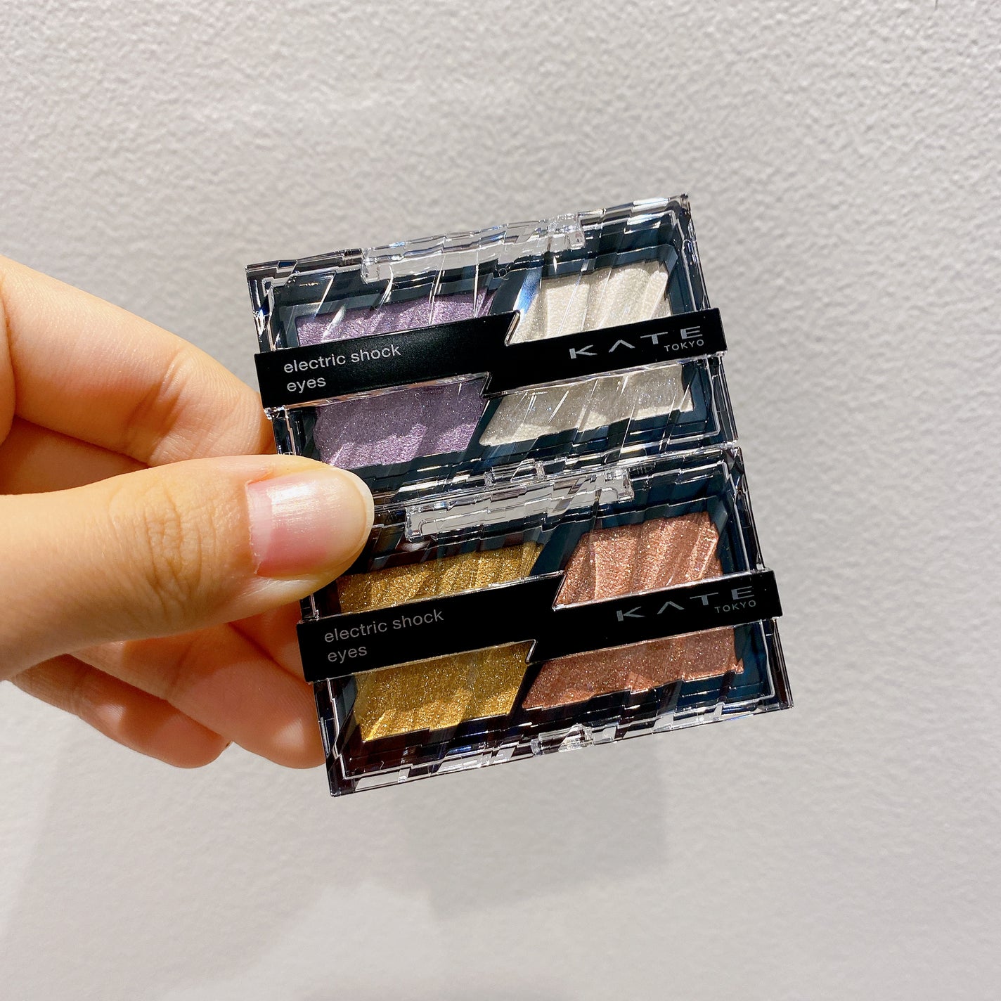 エレクトリックショックアイズ /KATE/アイシャドウパレットを使ったクチコミ(3枚目)