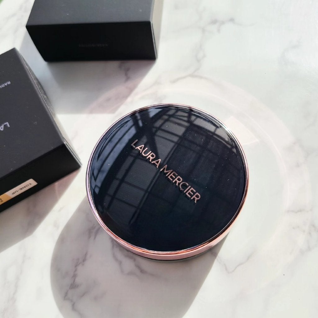 フローレス ルミエール ラディアンス パーフェクティング トーンアップ クッション/ローラ メルシエ/クッションファンデーションを使ったクチコミ(1枚目)