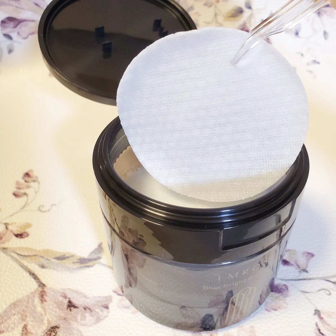 ブルーブライトピーリングパッド/EMROSÉ/トナーパッドを使ったクチコミ(5枚目)