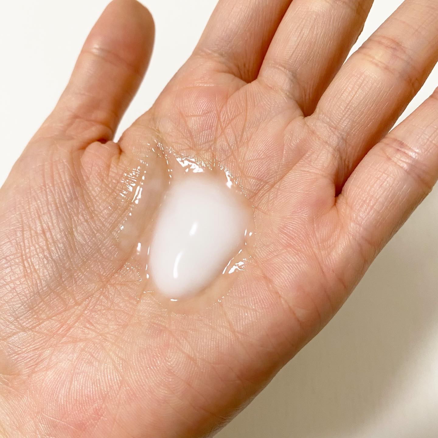 トリートメント クレンジング ミルク/COVERMARK/ミルククレンジングを使ったクチコミ（2枚目）