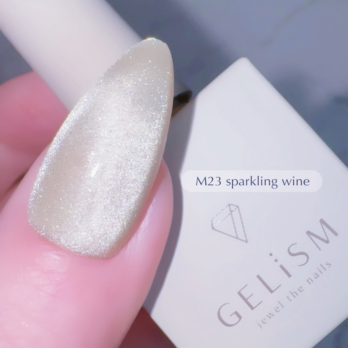 GELiSM (ジェリズム) M26 sapphire glow/D-UP/ジェルネイルを使ったクチコミ（2枚目）